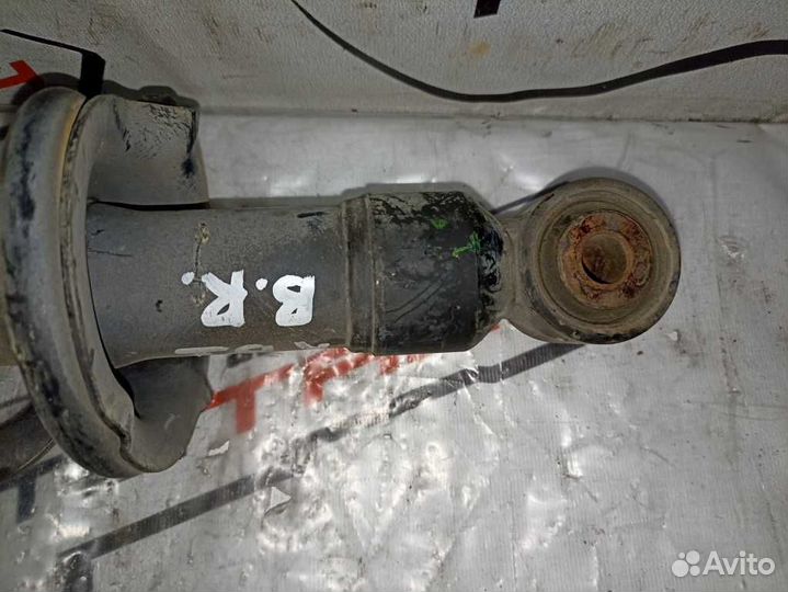 Стойка ходовки honda odyssey RB1 RB2 RB3 RB4 задня