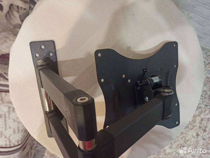 Кронштейн для телевизора