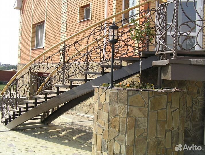 Уличная лестница