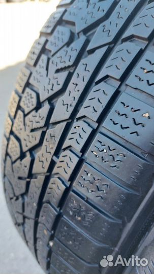 Kumho I'Zen RV KC15 225/65 R17 106H