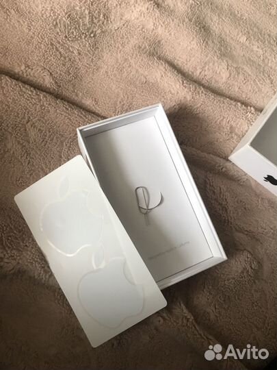 Коробка iPhone 5s