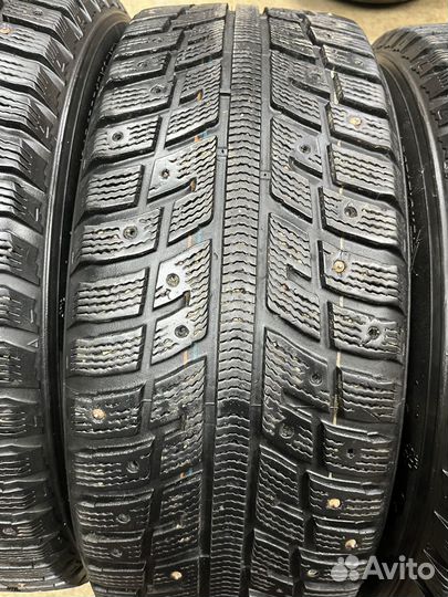 Kumho I'Zen KW22 215/55 R17 98T