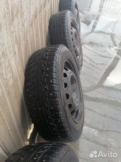 Kumho I'Zen KW22 185/65 R15 88T