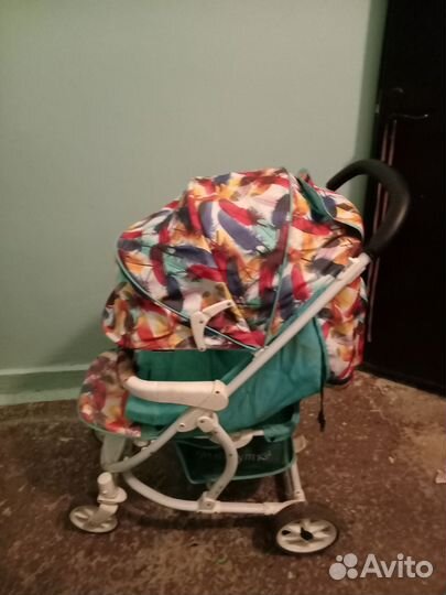 Прогулочная коляска