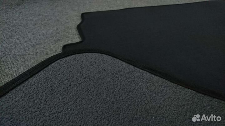 Автоковрик в багажник для Mercedes-Benz W140