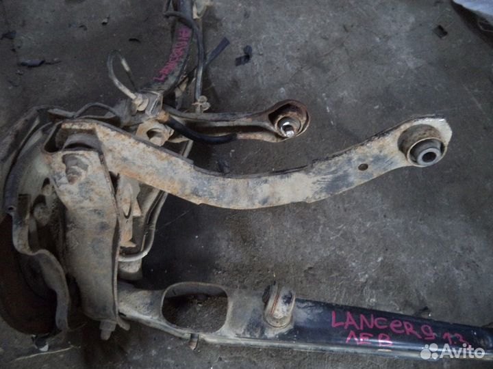 Рычаги подвески задний верхний (серповидный)