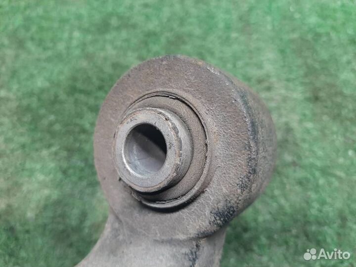 Кулак задний левый Chevrolet Captiva 2008