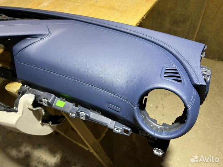 Mercedes E-klasse amg Торпедо