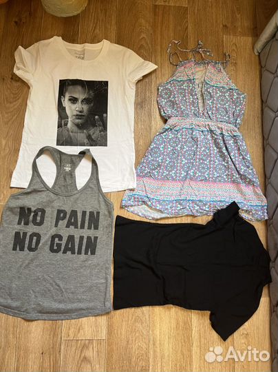 Коробка вещей одежда. Шорты, платья, футболки