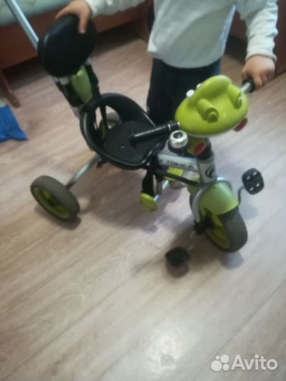 Трехколесный велосипед