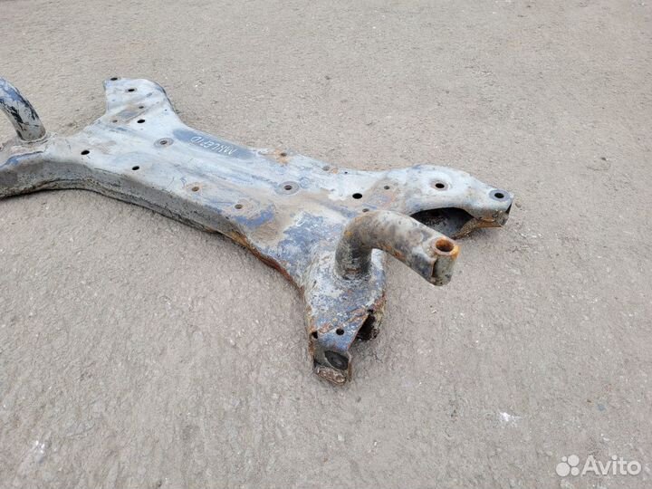 Подрамник передний на Mitsubishi Lancer 10