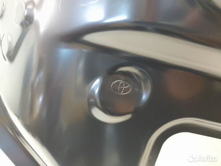 Крыло заднее правое Toyota Camry V70 2018