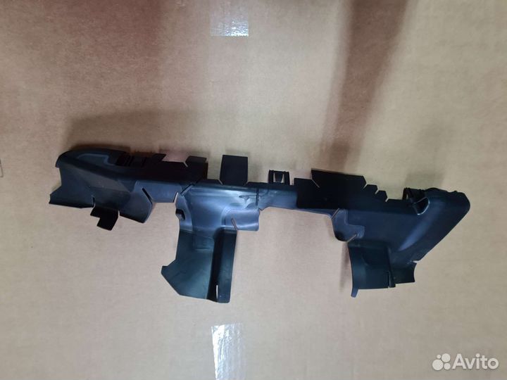 В наличии Дефлектор радиатора, Воздуховод