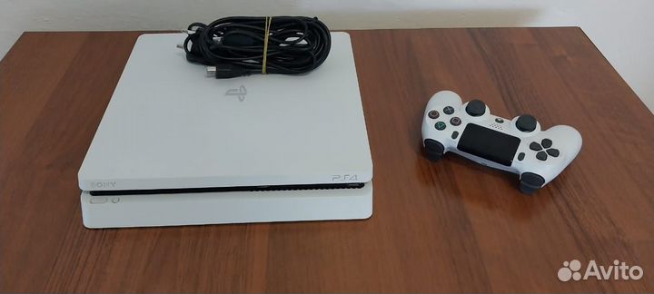 Sony PS4 slim