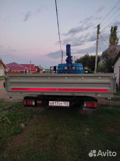 Isuzu NQR75 с КМУ, 2010