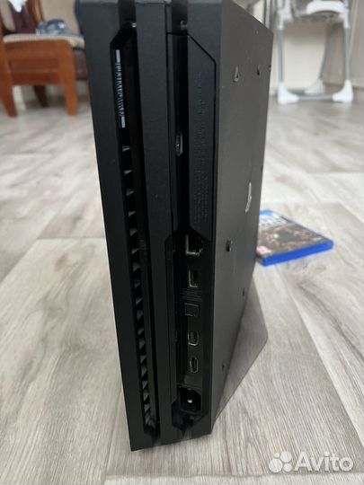 Sony PS4 pro 1tb