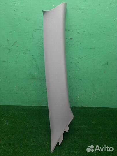 Обшивка правой стойки Suzuki Grand Vitara 2007