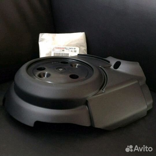 Новая оигинальная крышка Yamaha T-max 500