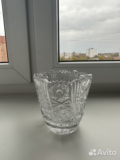 Хрустальная конфетница