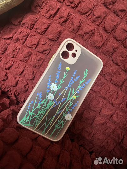 Чехол на iPhone 11