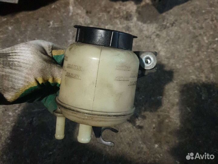 Бачок гур инфинити fx35 s50