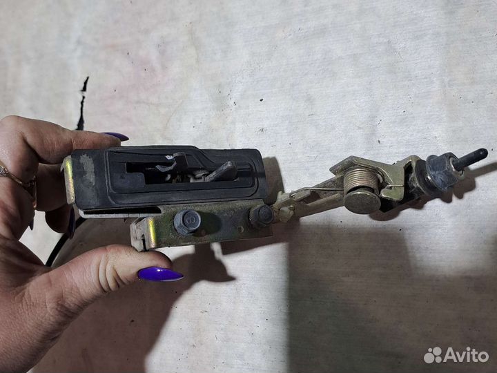 Привод лючка бензобака Mazda MPV