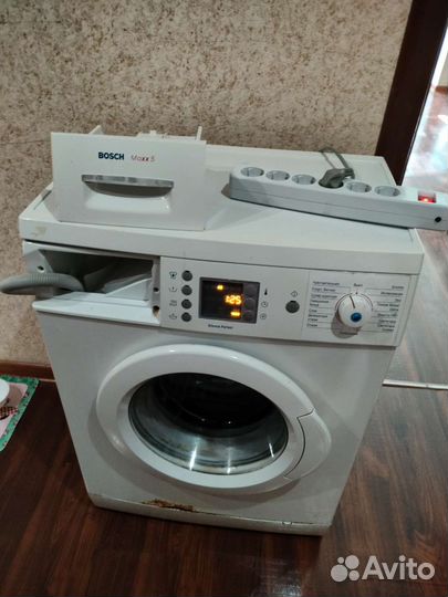 Стиральная машина Bosch maxx5 WLX 20460OE работает