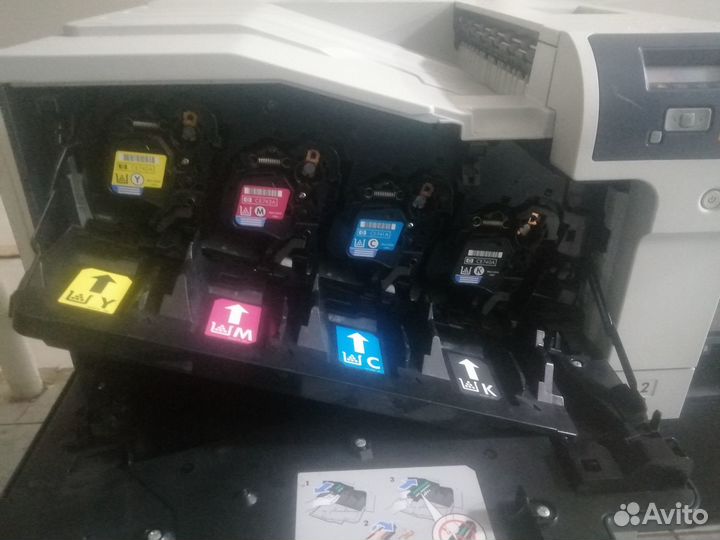 HP Color LaserJet CP5225