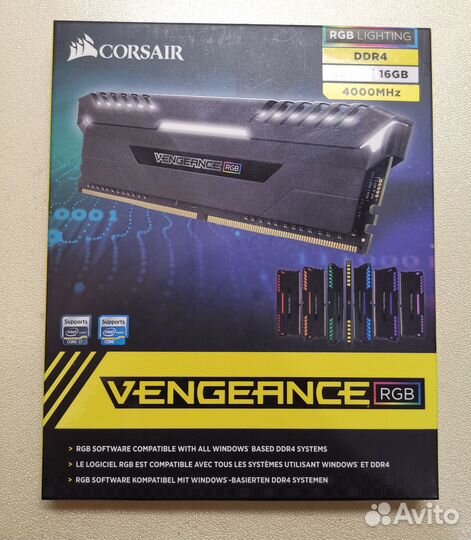 Память DDR4 16 гб Corsair Vengeance rgb 4000 mhz
