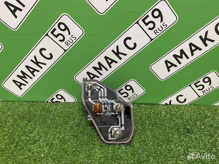 Плата левого фонаря на Renault Sandero после 2014