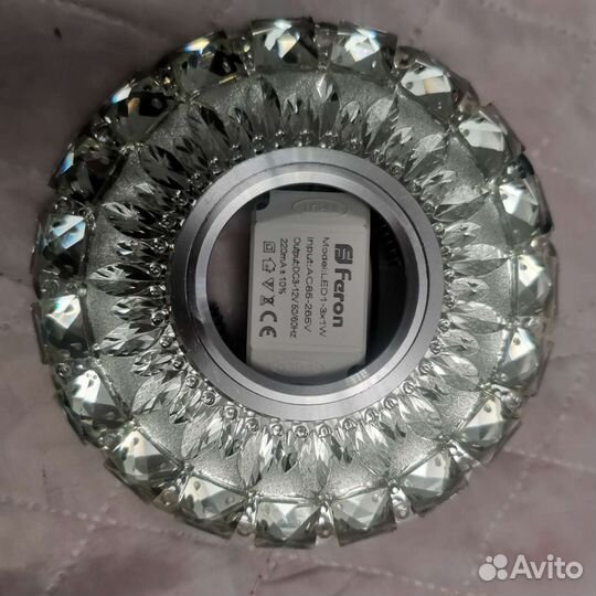 Светильник потолочный встраиваемый