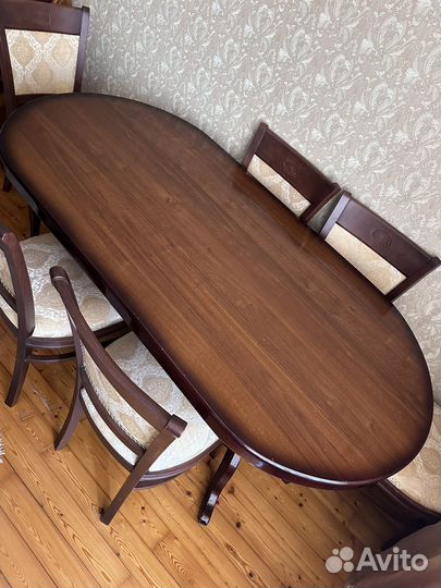 Стол и 6 стульев