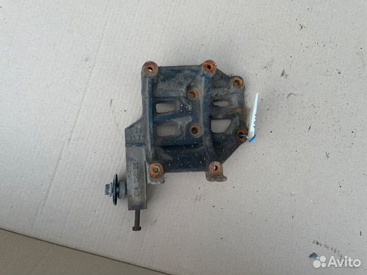 Кронштейн компрессора кондиционера Chevrolet Lanos