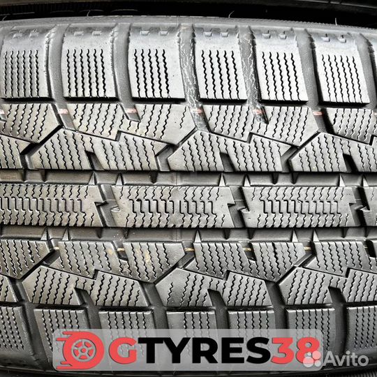 Toyo Observe Garit GIZ 205/50 R17 89Q