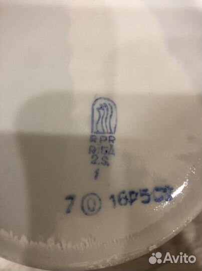 Чайник и молочник