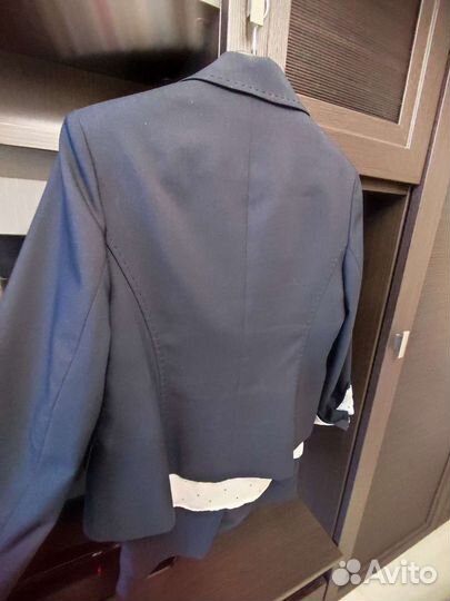 Костюм женский