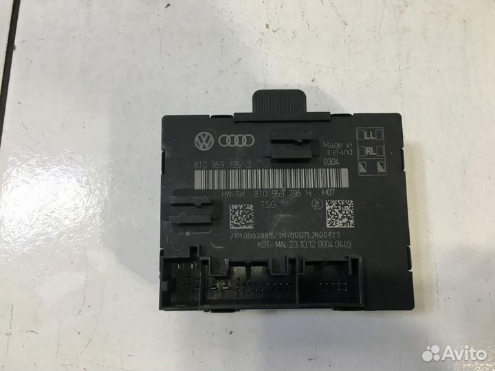 Блок управления дверями Audi A5 8T 8TA