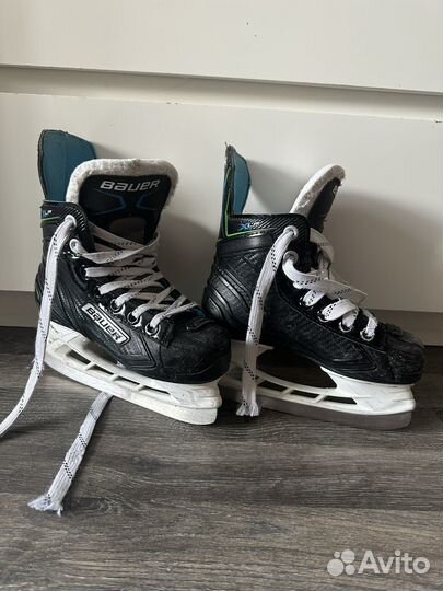 Хоккейные коньки bauer