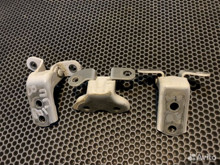 Петли дверей Toyota Corolla 180 E180