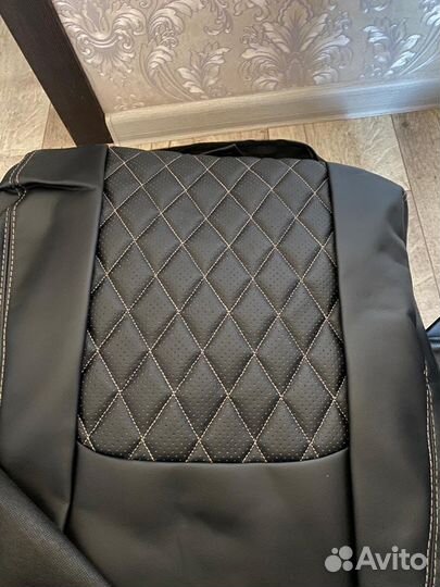 Автомобильные чехлы из экокожи