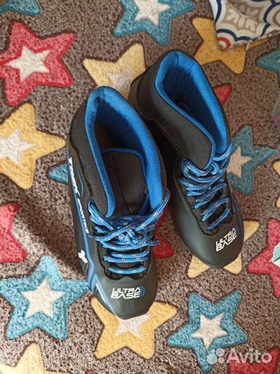 Лыжные ботинки