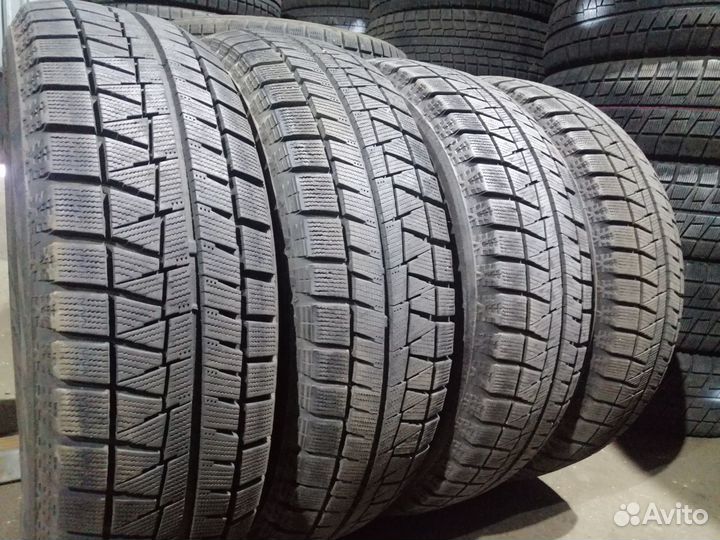Bridgestone Blizzak Revo GZ 215/60 R16