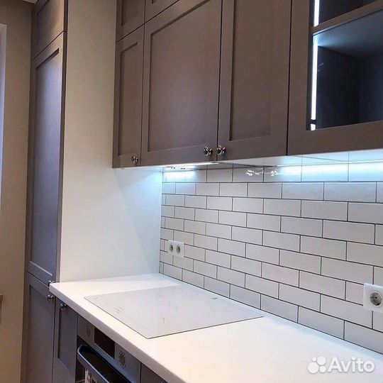 Кухня с пеналом