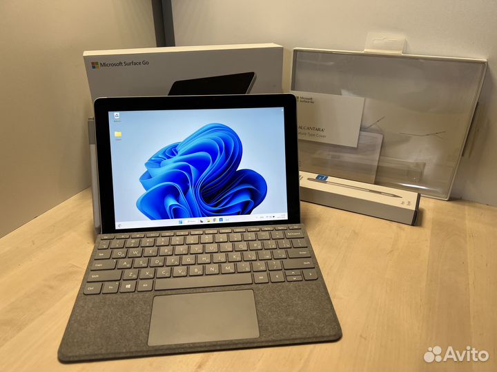 Microsoft Surface Go - 128G+512G 8GB RAM M1824