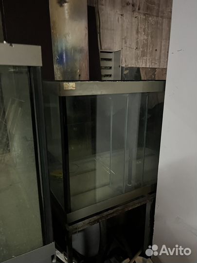 Аввариум для рыбы