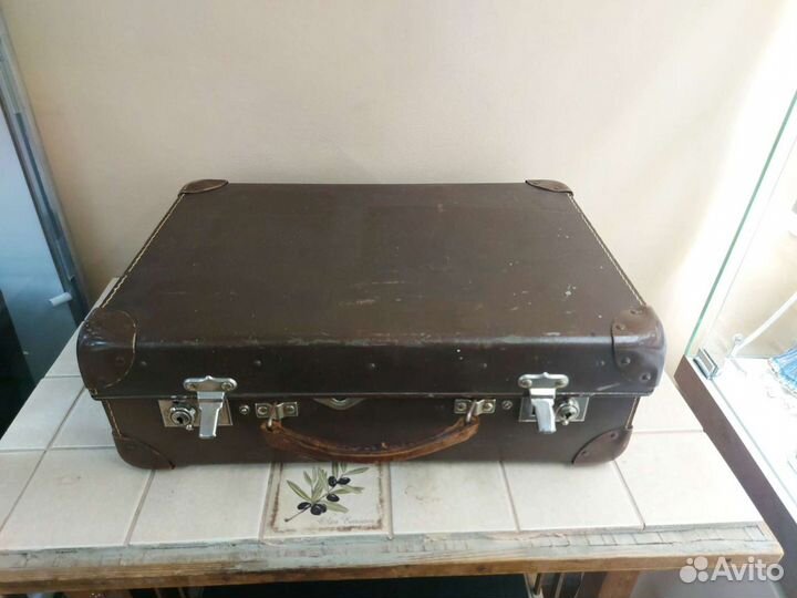 Патефон трофейный Thorens в чемодане