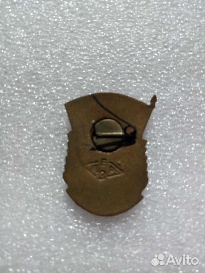 Тяжелые значки СССР