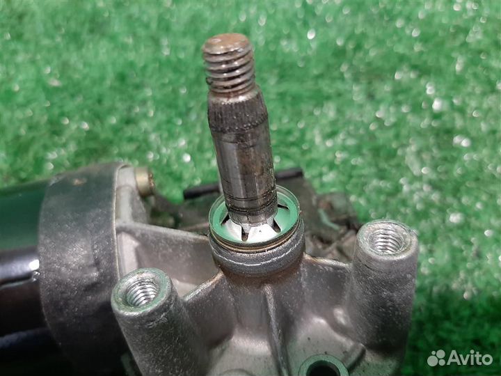 Мотор стеклоочистителя передний Mitsubishi Space