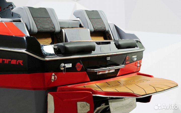 Топовый вейк катер Malibu 25 LSV - новый