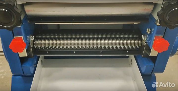 Тестораскатка-лапшерезка XinXin DZM-350